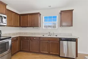 7344 Garett Park Dr, Whitsett, NC 27377 - Photo 10