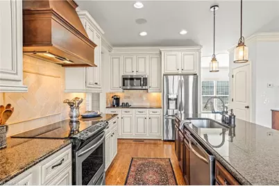 8814 Sawtooth Court, Kernersville, NC 27284 - Photo 10