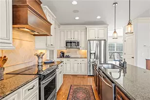 8814 Sawtooth Ct, Kernersville, NC 27284 - Photo 10