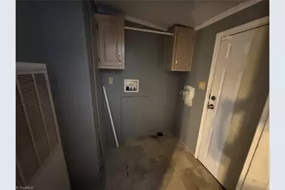 4886 Oak Branch Lane, Walkertown, NC 27051 - Photo 4