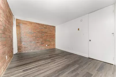 1757 S Hawthorne Road, Winston-Salem, NC 27103 - Photo 10