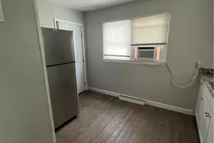 1002 English St, Greensboro, NC 27401 - Photo 2