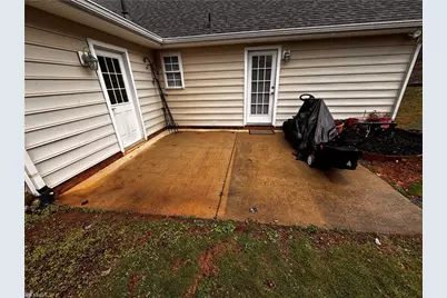 7 Crestbrook Court, Greensboro, NC 27455 - Photo 36