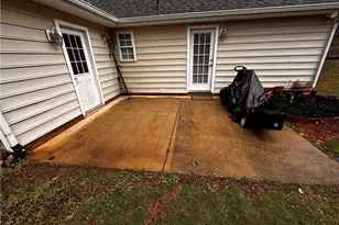 7 Crestbrook Ct, Greensboro, NC 27455 - Photo 36