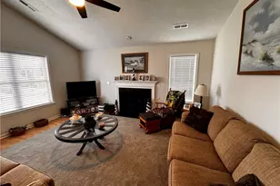 7 Crestbrook Ct, Greensboro, NC 27455 - Photo 6