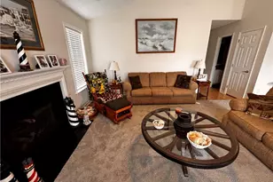 7 Crestbrook Ct, Greensboro, NC 27455 - Photo 8