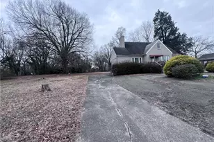 10821 N Main St, Archdale, NC 27263 - Photo 6