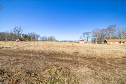 8120 Nc Highway 704, Madison, NC 27025 - Photo 4