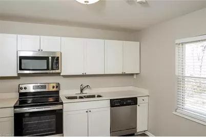 4010 Sedgewood Lane, Greensboro, NC 27407 - Photo 4