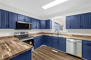 308 Cedar St, Eden, NC 27288 - Photo 12