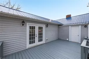 308 Cedar St, Eden, NC 27288 - Photo 28