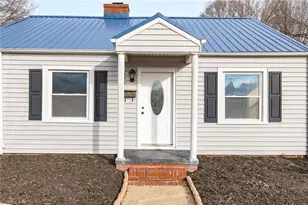308 Cedar St, Eden, NC 27288 - Photo 6