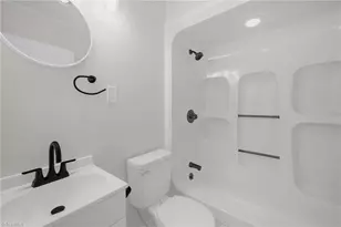 308 Cedar St, Eden, NC 27288 - Photo 24