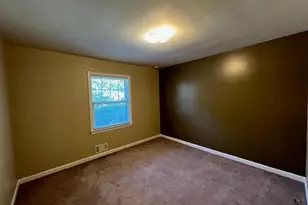 2041 S Hawthorne Rd, Winston-Salem, NC 27103 - Photo 8