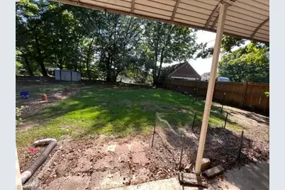 2041 S Hawthorne Road #B, Winston-Salem, NC 27103 - Photo 18