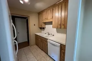 2041 S Hawthorne Rd, Winston-Salem, NC 27103 - Photo 2