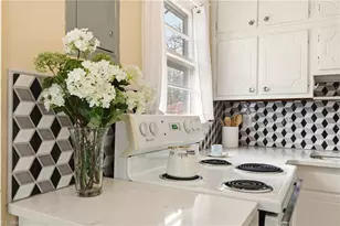 2312 Albright Dr, Greensboro, NC 27408 - Photo 18