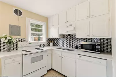 2312 Albright Drive, Greensboro, NC 27408 - Photo 16