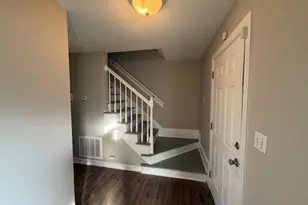 4 Swiftcreek Ct, Greensboro, NC 27407 - Photo 2