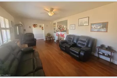 420 Linville Road, Kernersville, NC 27284 - Photo 2