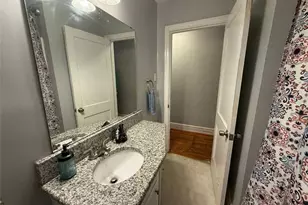 1142 Manning St, Eden, NC 27288 - Photo 4