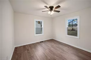 1422 Valley Ridge Dr, High Point, NC 27260 - Photo 6