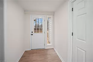 1422 Valley Ridge Dr, High Point, NC 27260 - Photo 16