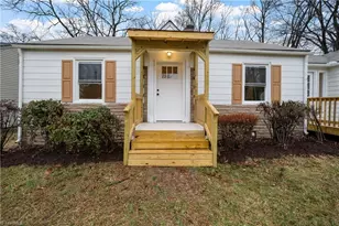 1422 Valley Ridge Dr, High Point, NC 27260 - Photo 4