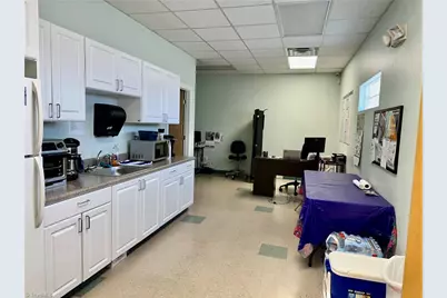 527 West Park Circle, North Wilkesboro, NC 28659 - Photo 20