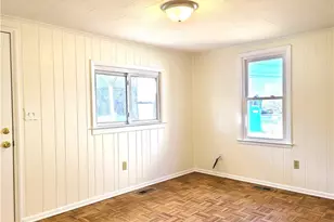 313 Small St, Thomasville, NC 27360 - Photo 4