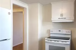 313 Small St, Thomasville, NC 27360 - Photo 8