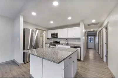 4246 Compton Drive, Winston-Salem, NC 27107 - Photo 4