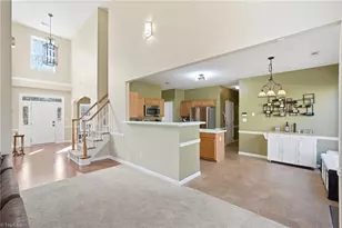 5215 Highland Oak Ct, Greensboro, NC 27410 - Photo 10