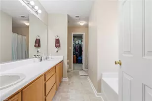 5215 Highland Oak Ct, Greensboro, NC 27410 - Photo 24