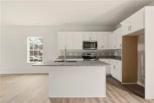 1702 Brockett Ave, High Point, NC 27260 - Photo 10