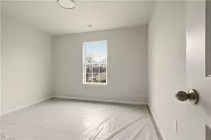 1702 Brockett Ave, High Point, NC 27260 - Photo 20