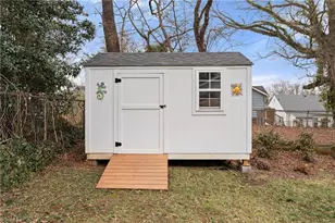 2412 Walker Ave, Winston-Salem, NC 27103 - Photo 32