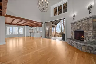 32 Crockett Ridge Rd, Black Mountain, NC 28711 - Photo 4