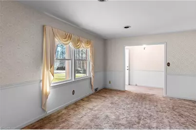 5855 Woodsway Drive, Pfafftown, NC 27040 - Photo 8