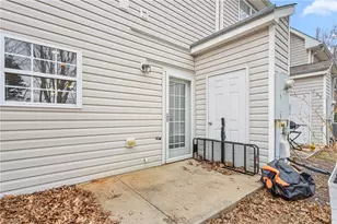 3856 Wayfarer Dr, Greensboro, NC 27410 - Photo 26