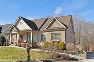 6832 Orchard Path Dr, Clemmons, NC 27012 - Photo 2