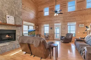 658 Green Point Ln, Boomer, NC 28606 - Photo 22