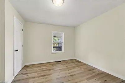 304 Phillips Street, Thomasville, NC 27360 - Photo 10