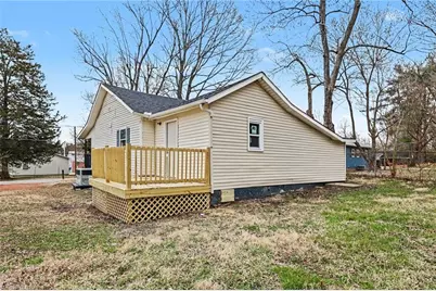 304 Phillips Street, Thomasville, NC 27360 - Photo 16