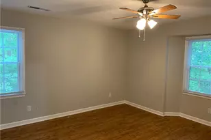 2328 W Vandalia Rd, Greensboro, NC 27407 - Photo 4