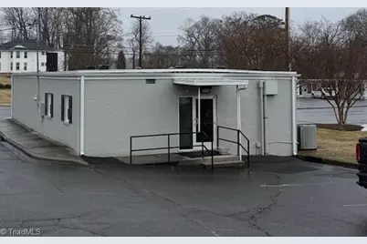 165 Renfro Street, Mount Airy, NC 27030 - Photo 2