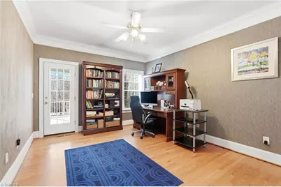 3915 Rosebriar Lane, Winston-Salem, NC 27106 - Photo 8