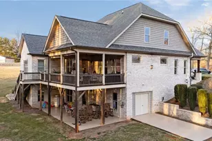 536 Black Mountain Rd, Pilot Mountain, NC 27041 - Photo 48