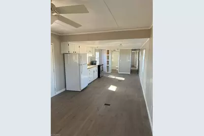 428 W Atkins Street, Dobson, NC 27017 - Photo 2