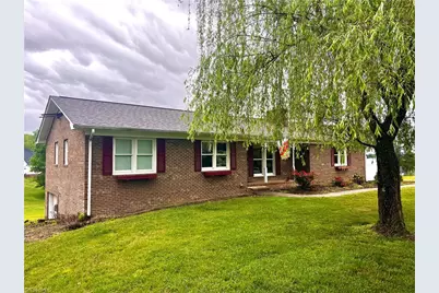 417 Fulton Avenue, Mount Airy, NC 27030 - Photo 4